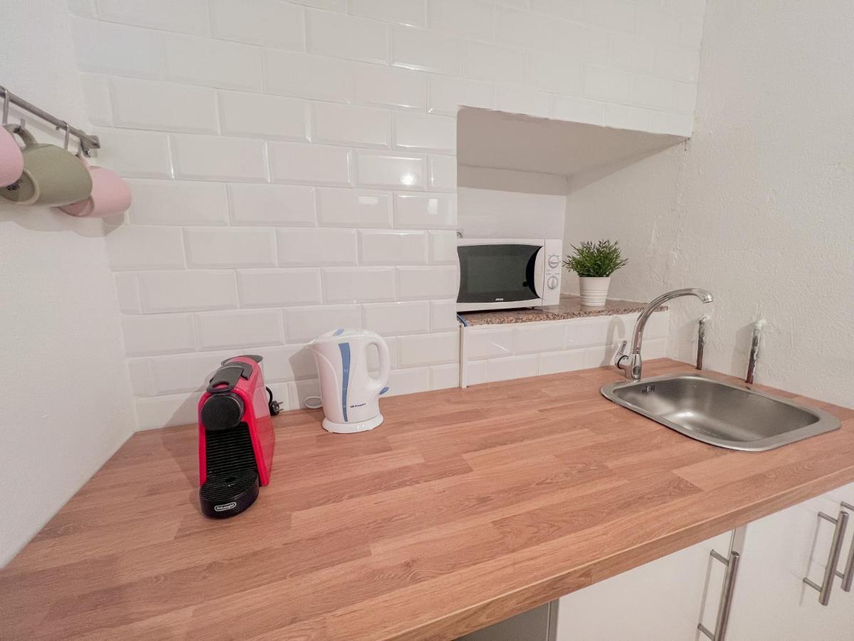 Centrico Apartamento Junto Al Cervantes Malaga Bagian luar foto