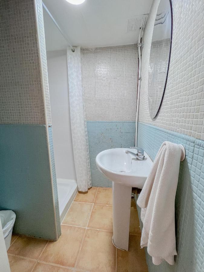 Centrico Apartamento Junto Al Cervantes Malaga Bagian luar foto