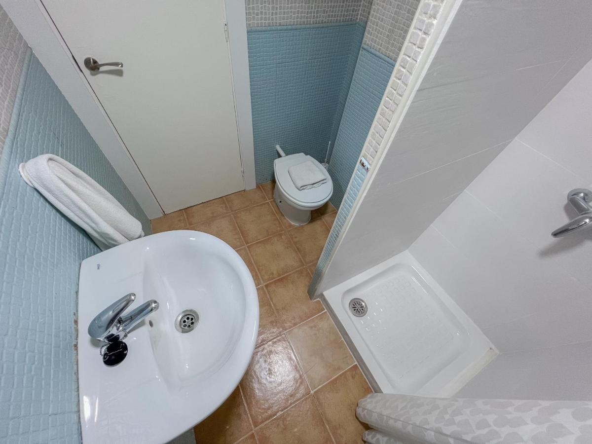 Centrico Apartamento Junto Al Cervantes Malaga Bagian luar foto