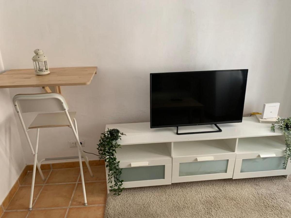 Centrico Apartamento Junto Al Cervantes Malaga Bagian luar foto